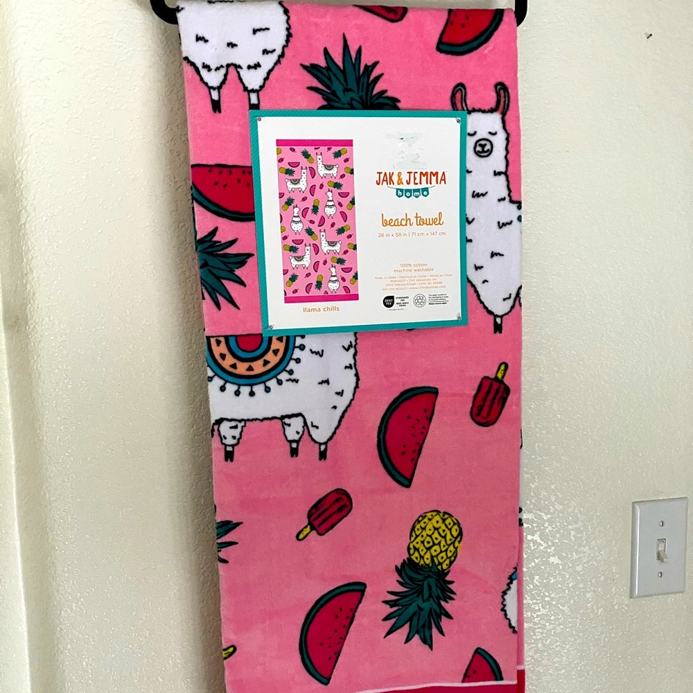 Jak & Jemma Pink Llama Beach Towel
